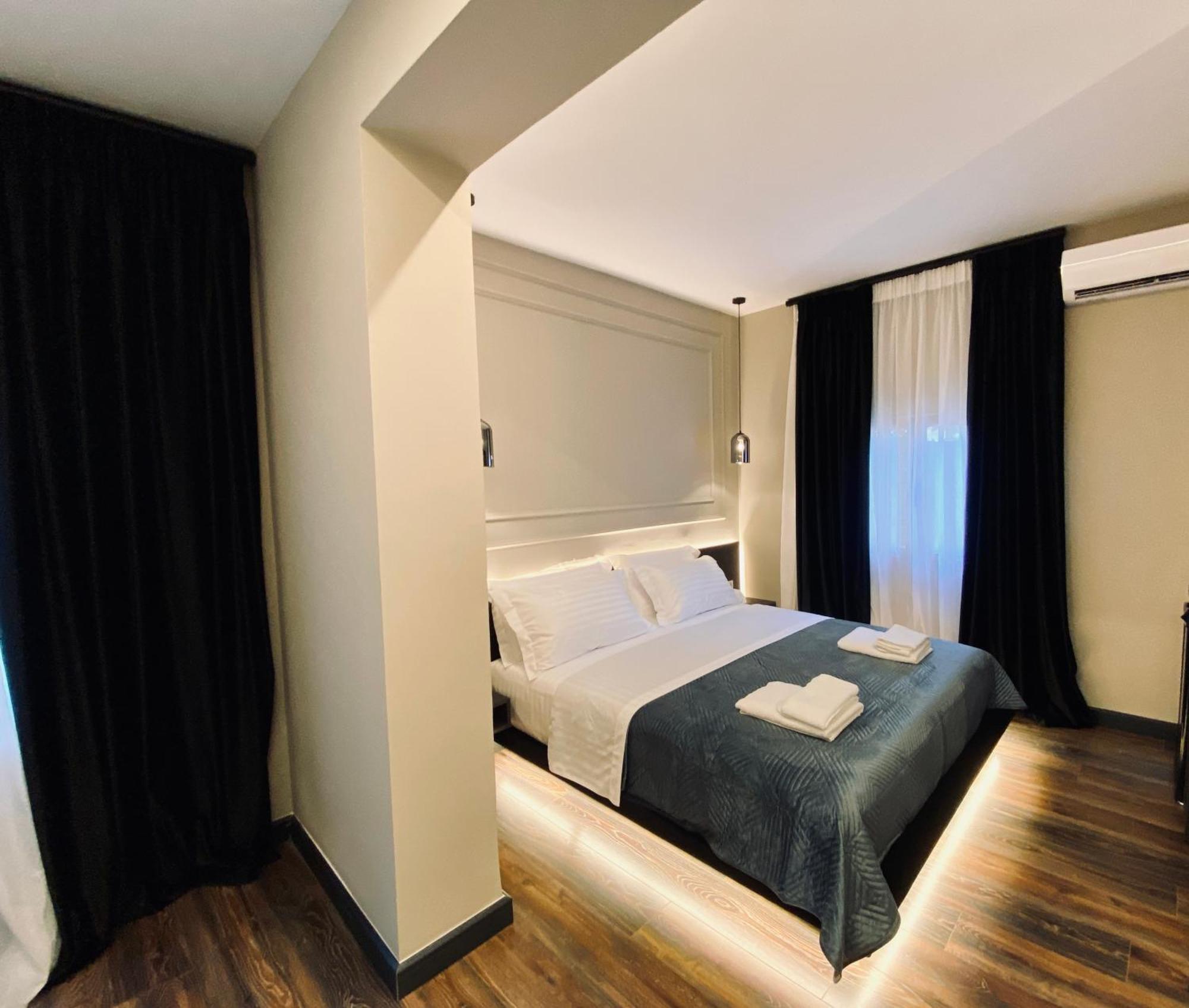 Tirana Central Rooms Pazari Exteriör bild